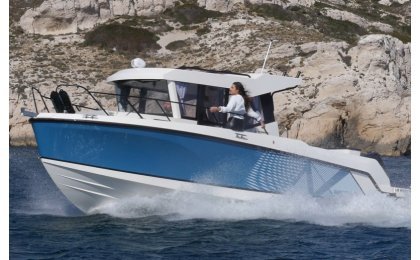 Captur 805 Pilothouse